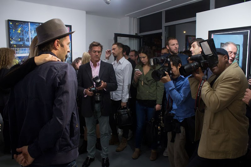 Dan Baldwin and the paparazzi at The Fear of Letting Go Private View Dan Baldwin and the paparazzi at The Fear of Letting Go Private View