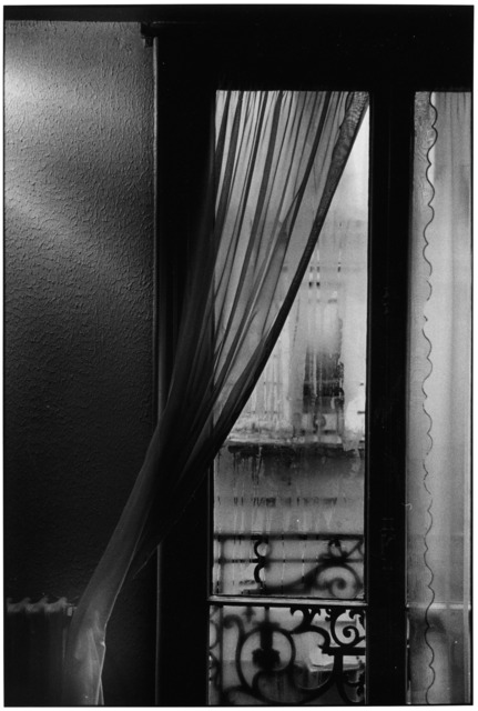 Elliott Erwitt, ‘Paris, France’, 1992, Huxley-Parlour