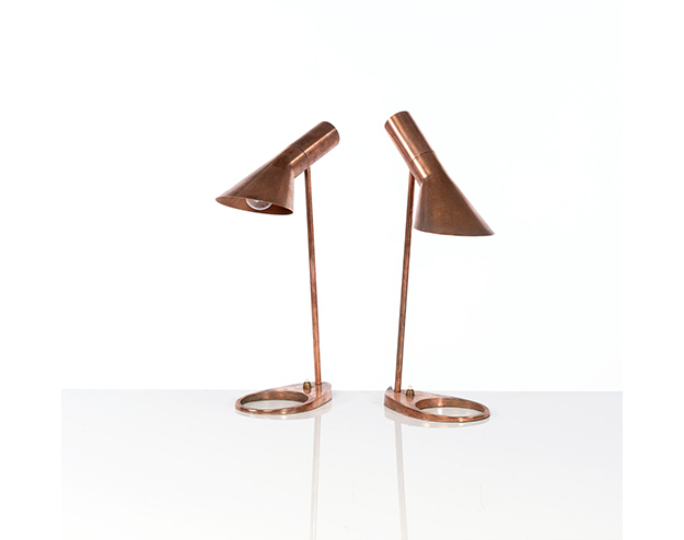 arne jacobsen lamp