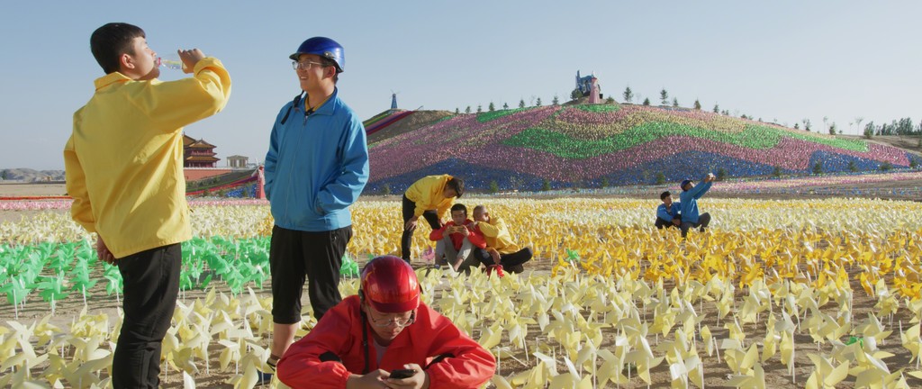 Videostill / Video still
Julia Stoschek Collection, Düsseldorf
ZHENG Yuan, DREAM DELIVERY, 2018
4K-Video, 13’, Farbe, Ton/ 4K video, 13’, color, sound
Bild / Image: Courtesy the artist
Videostill / Video still
Julia Stoschek Collection, Düsseldorf
ZHENG Yuan, DREAM DELIVERY, 2018
4K-Video, 13’, Farbe, Ton/ 4K video, 13’, color, sound
Bild / Image: Courtesy the artist