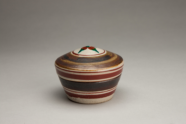 Shinsaku Hamada, ‘Lidded box, salt glaze with hakeme and akae decoration’, Other, Stoneware, Pucker Gallery