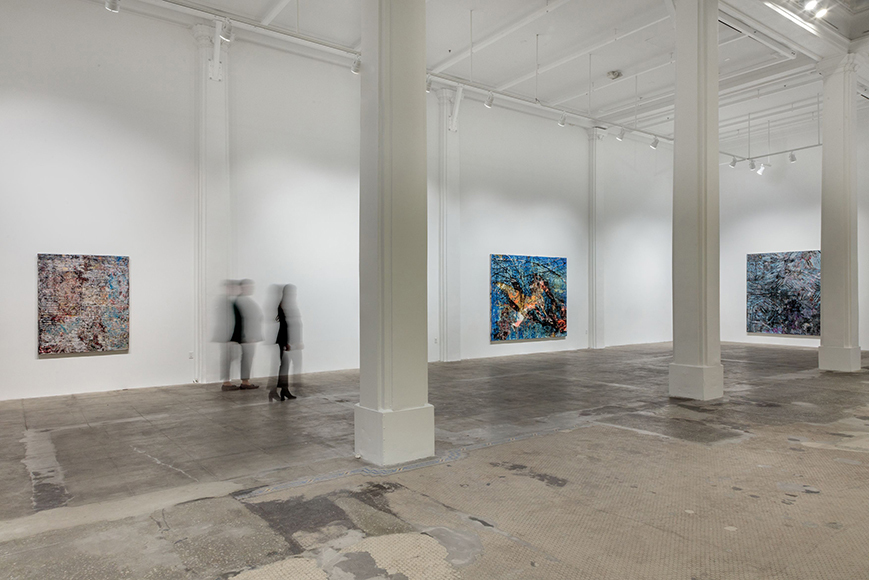 Installation view ‘Mark Bradford. New Works,’ Hauser & Wirth Los Angeles, 2018 © Mark Bradford Courtesy the artist and Hauser & Wirth Photo: Joshua White Installation view ‘Mark Bradford. New Works,’ Hauser & Wirth Los Angeles, 2018 © Mark Bradford Courtesy the artist and Hauser & Wirth Photo: Joshua White