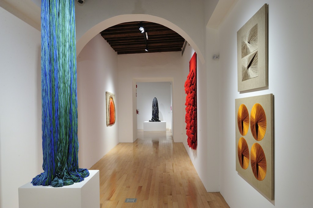 View of "Sheila Hicks - Free Threads, Textile and its Pre-Columbian Roots, 1954-2017", Museo Amparo, Puebla, Mexico, 2017. View of "Sheila Hicks - Free Threads, Textile and its Pre-Columbian Roots, 1954-2017", Museo Amparo, Puebla, Mexico, 2017.
