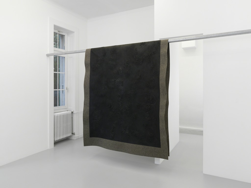Emilie Ding, "Books of sleep", Galerie Xippas, Geneva, Switzerland, 2016. ©Annik Wetter Emilie Ding, "Books of sleep", Galerie Xippas, Geneva, Switzerland, 2016. ©Annik Wetter