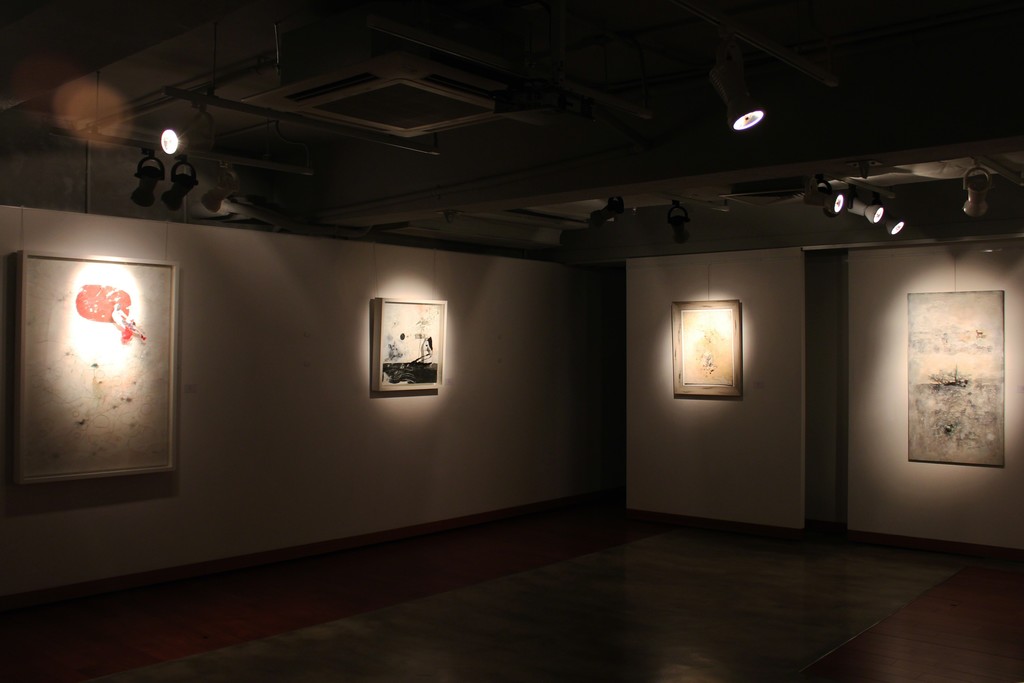 Chan Wing Nga & Claire Lee Exhibition view at Mur Nomade, Hong Kong Chan Wing Nga & Claire Lee Exhibition view at Mur Nomade, Hong Kong