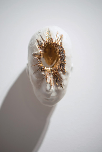 Samuel Yal, ‘Extraction 1’, 2020, Sculpture, Enameled stoneware and gold, Galerie Ariane C-Y