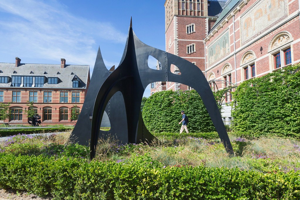 Installation view, “Alexander Calder at the Rijksmuseum,” Rijksmuseum, Amsterdam, 2014. Photo: Olivier Middendorp Installation view, “Alexander Calder at the Rijksmuseum,” Rijksmuseum, Amsterdam, 2014. Photo: Olivier Middendorp