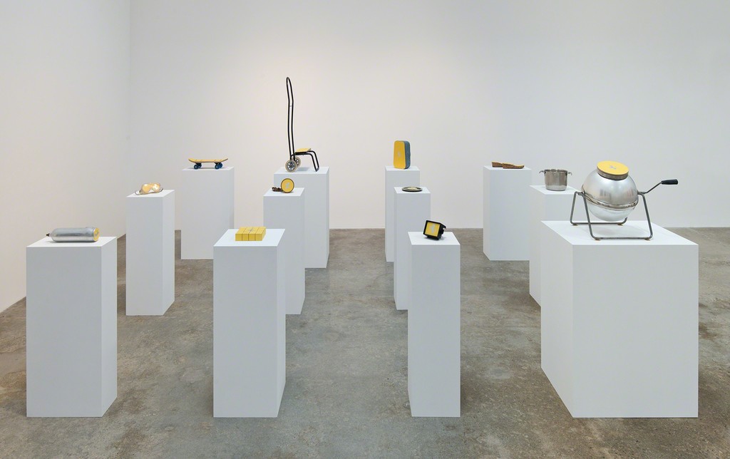 Giulia Piscitelli, Installation view, "Wide Rule", 2015 - Copyright Giulia Piscitelli - Courtesy of Giulia Piscitelli and Kayne Griffin Corcoran, Los Angeles, CA Giulia Piscitelli, Installation view, "Wide Rule", 2015 - Copyright Giulia Piscitelli - Courtesy of Giulia Piscitelli and Kayne Griffin Corcoran, Los Angeles, CA