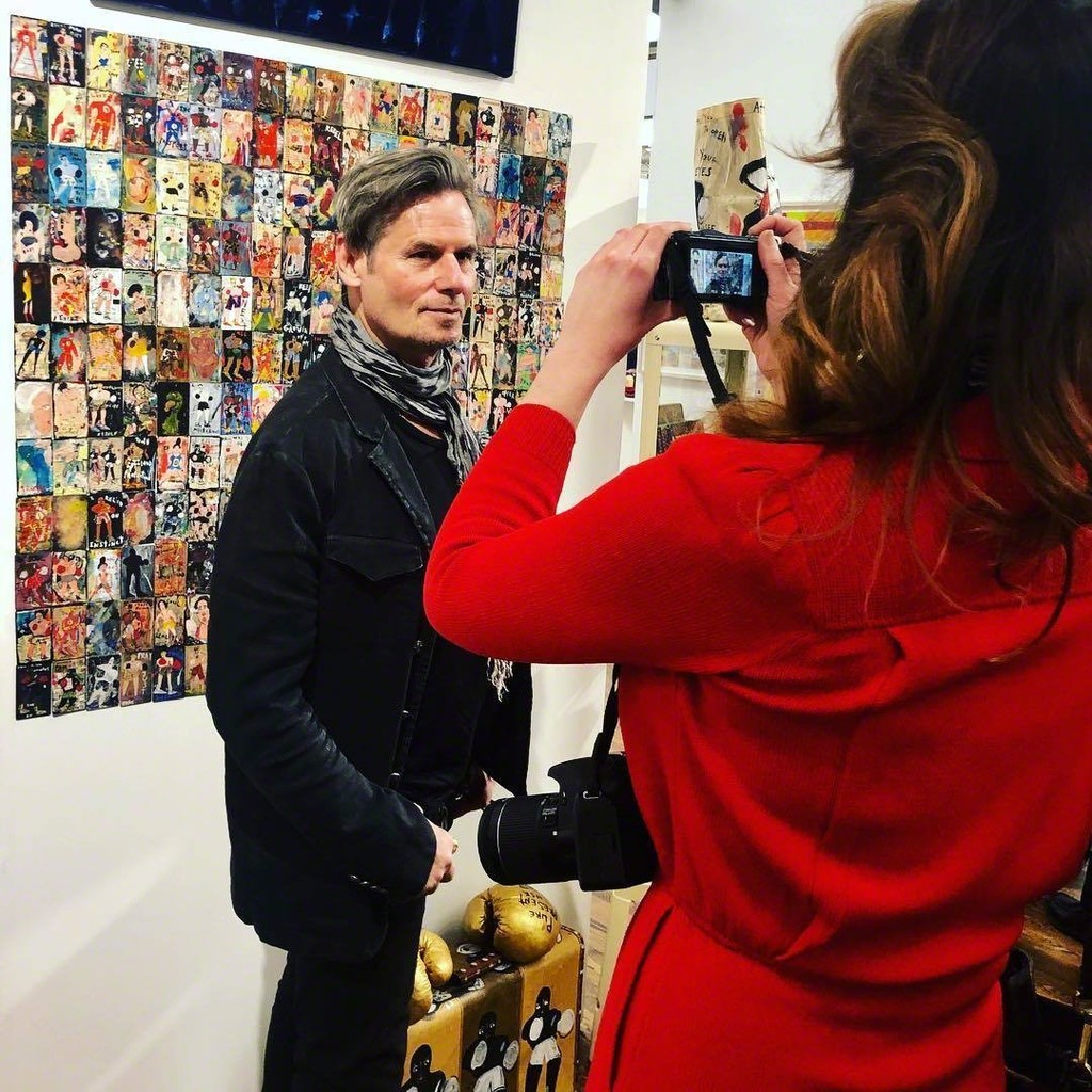 Artist Richard Kurtz & Photographer Katherine McMahon of ARTNews • Esperanza Projects Booth 18 • 2019 New York Outsider Art Fair Artist Richard Kurtz & Photographer Katherine McMahon of ARTNews • Esperanza Projects Booth 18 • 2019 New York Outsider Art Fair