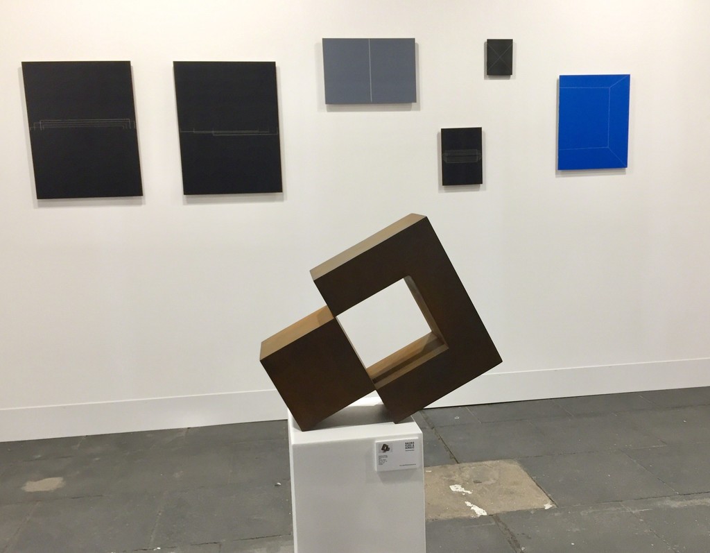 Stephan Siebers - Isolated Cube and paintings of Shawn Stipling Stephan Siebers - Isolated Cube and paintings of Shawn Stipling