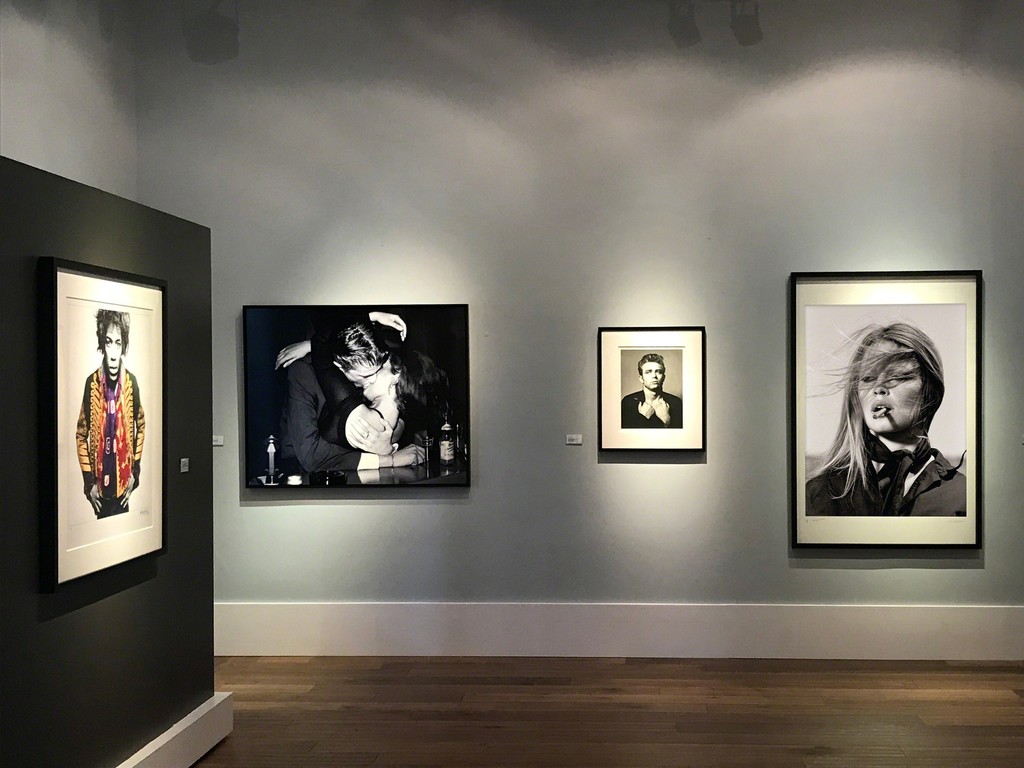 Gered Mankowitz, Jimi Classic Colour, Mason’s Yard Studio, London, 1967
Harry Benson, Berlin Kiss, 1996
Roy Schatt, James Dean (from the Torn Sweater series), 1954
Terry O’Neill, Brigitte Bardot, Cigar, 1971
Gered Mankowitz, Jimi Classic Colour, Mason’s Yard Studio, London, 1967
Harry Benson, Berlin Kiss, 1996
Roy Schatt, James Dean (from the Torn Sweater series), 1954
Terry O’Neill, Brigitte Bardot, Cigar, 1971
