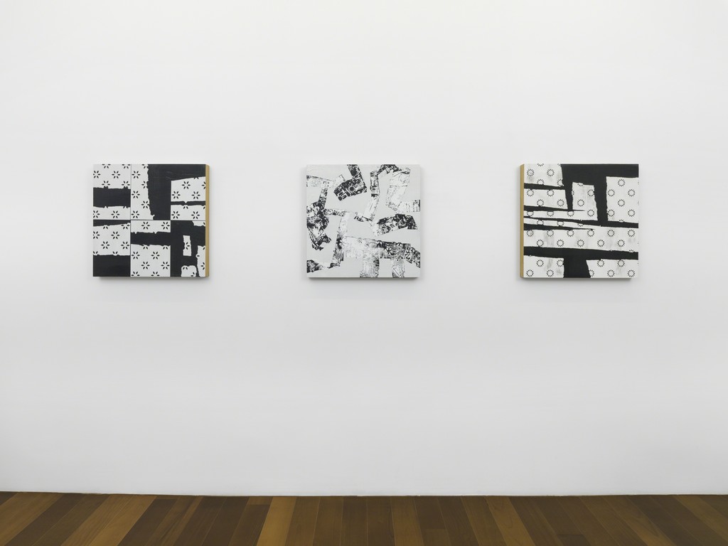 Exhibition view, Yves Zurstrassen, Galerie Xippas, Geneva, Switzerland, 2017. ©Annik Wetter Exhibition view, Yves Zurstrassen, Galerie Xippas, Geneva, Switzerland, 2017. ©Annik Wetter