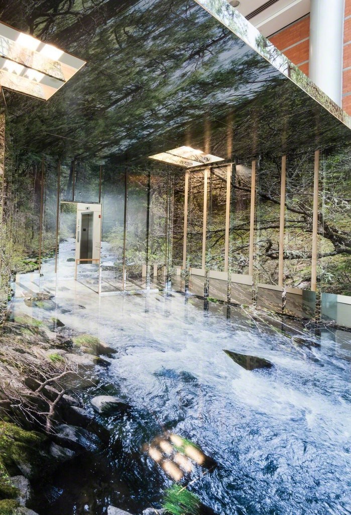 Chris Engman’s Containment (2018) is a site-specific installation created as a part of FotoFocus Biennial 2018 exhibition Chris Engman: Prospect and Refuge at Alice F. and Harris K. Weston Art Gallery.
Photos by Tony Walsh Chris Engman’s Containment (2018) is a site-specific installation created as a part of FotoFocus Biennial 2018 exhibition Chris Engman: Prospect and Refuge at Alice F. and Harris K. Weston Art Gallery.
Photos by Tony Walsh