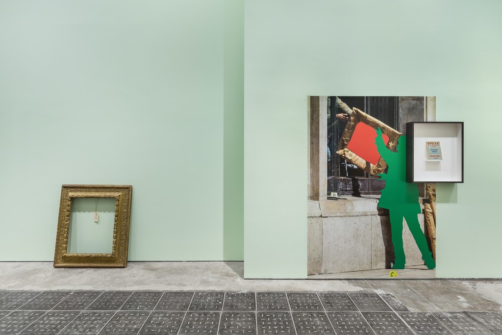 Exhibition view at Fondazione Prada – Milano
From left to right:
Empty frame of Vincent van Gogh’s Portrait of Dr. Gachet (1890)
John Baldessari
“L’image volée” poster, 2015 – 2016
Stolen Pictures, 1948 Brochure
Photo Delfino Sisto Legnani Studio Courtesy Fondazione Prada Exhibition view at Fondazione Prada – Milano
From left to right:
Empty frame of Vincent van Gogh’s Portrait of Dr. Gachet (1890)
John Baldessari
“L’image volée” poster, 2015 – 2016
Stolen Pictures, 1948 Brochure
Photo Delfino Sisto Legnani Studio Courtesy Fondazione Prada