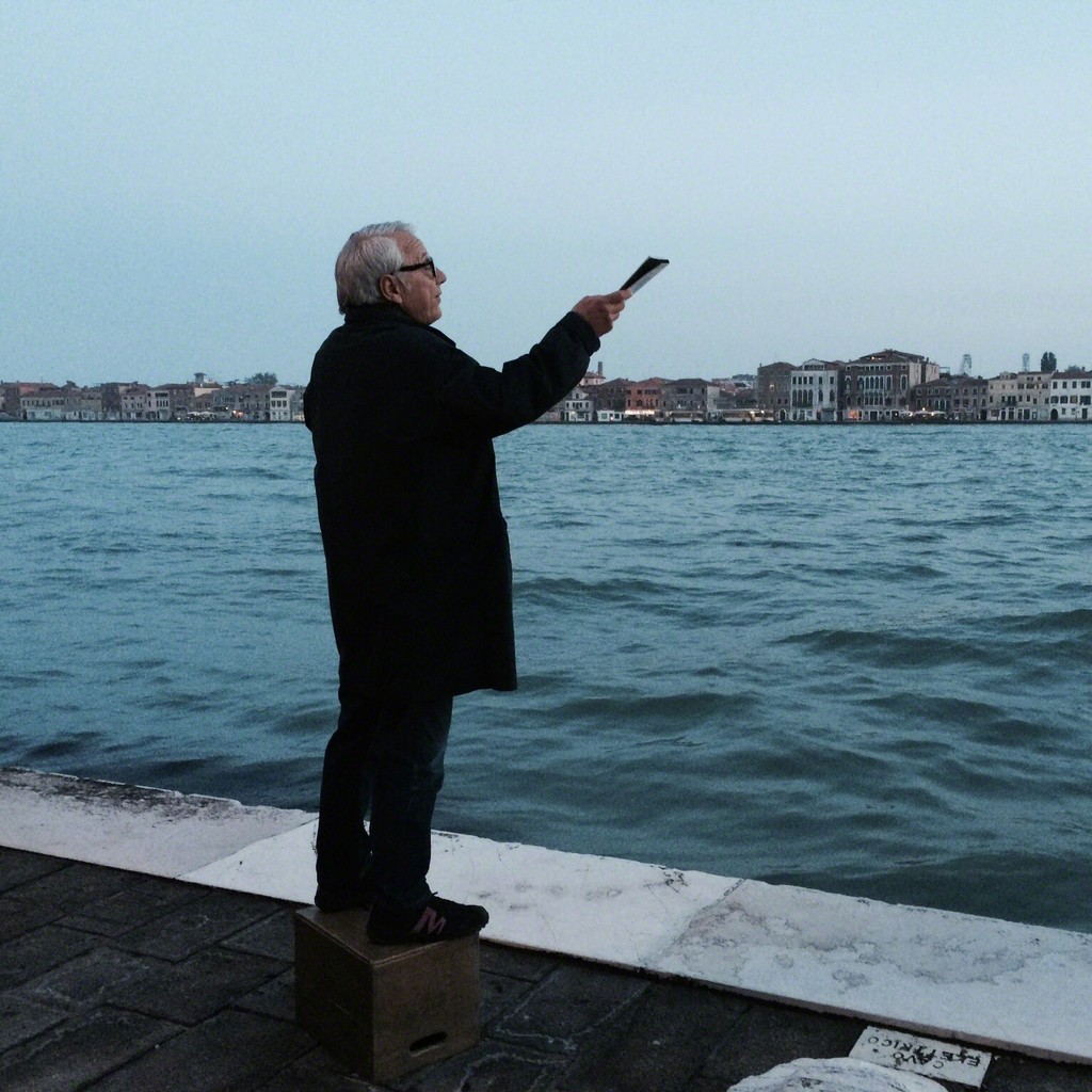 Saâdane Afif. The Laguna's Tribute (A Corner Speaker in Venice), 2015 © Fondation Galeries Lafayette Saâdane Afif. The Laguna's Tribute (A Corner Speaker in Venice), 2015 © Fondation Galeries Lafayette