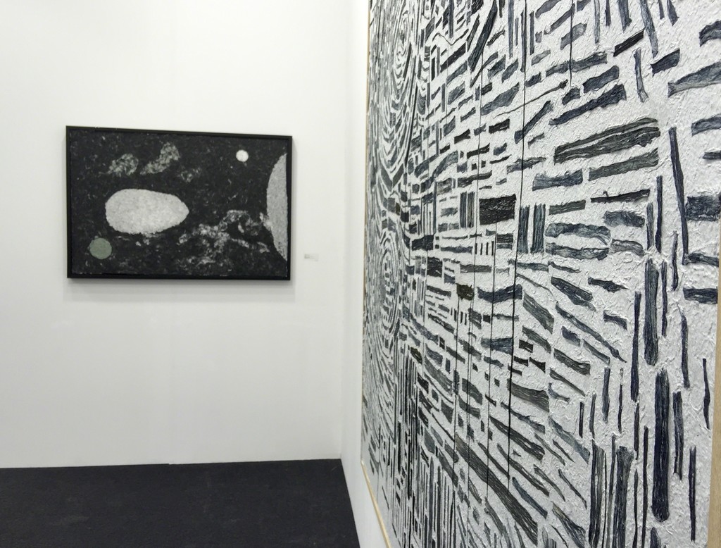 Installation view of Circles by Yu Youhan Installation view of Circles by Yu Youhan