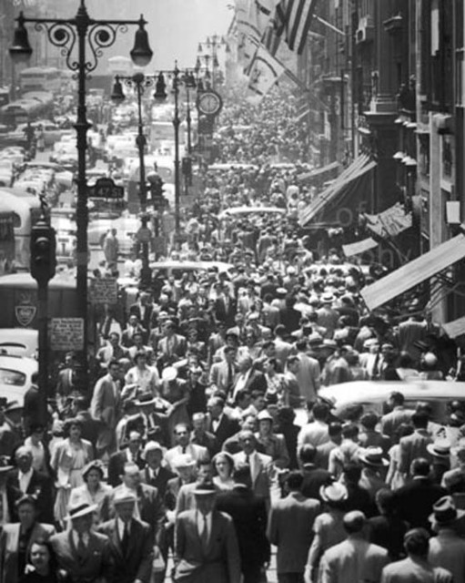 Andreas Feininger, ‘Fifth Avenue Looking North from 32nd Street, New York’, 1948, Contessa Gallery
