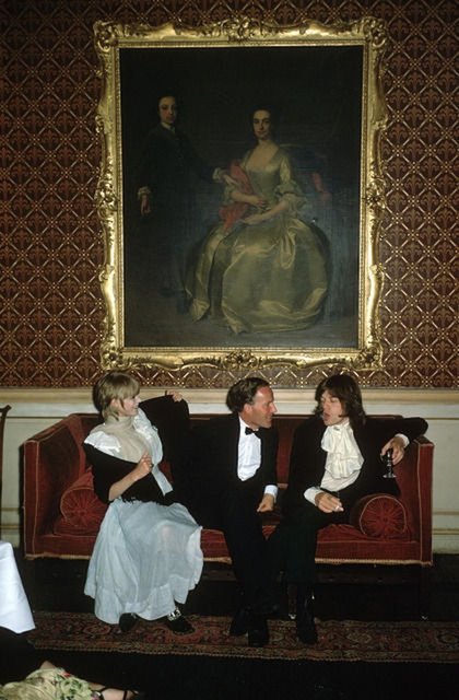 Slim Aarons, ‘Pop and Society (Mick Jagger and Marianne Faithfull)’, 1968, Undercurrent Projects