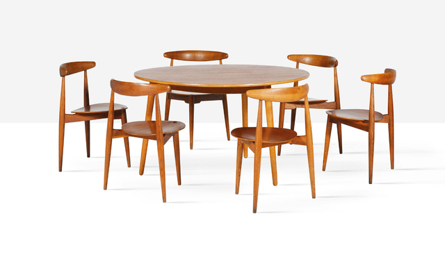 Hans J. Wegner, ‘Heart dining chairs, set of six and dining table’, 1952, Aguttes