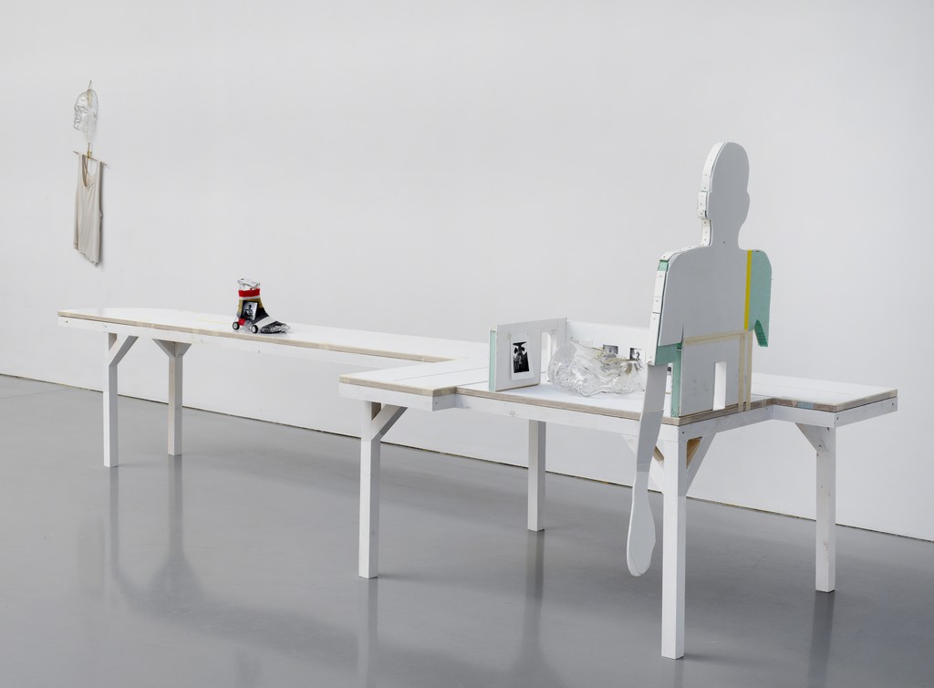 Win McCarthy, 'Gridlock Person', 2018, Galerie Fons Welters, Amsterdam, NL.
Photo: Gert Jan van Rooij Win McCarthy, 'Gridlock Person', 2018, Galerie Fons Welters, Amsterdam, NL.
Photo: Gert Jan van Rooij