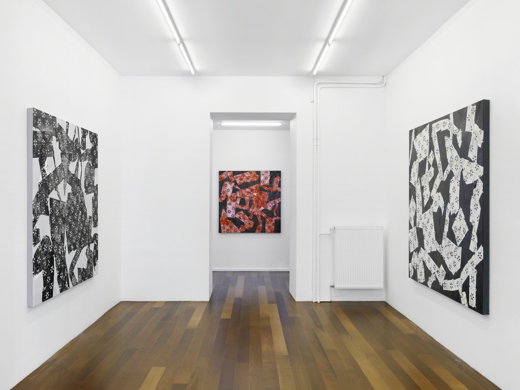 Exhibition view, Yves Zurstrassen, Galerie Xippas, Geneva, Switzerland, 2017. ©Annik Wetter Exhibition view, Yves Zurstrassen, Galerie Xippas, Geneva, Switzerland, 2017. ©Annik Wetter