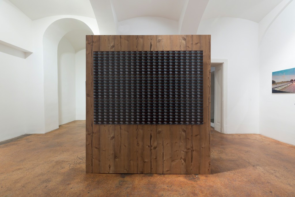 Marko Zink M 48° 15′ 24.13″ N, 14° 30′ 6.31″ E, exhibition view, galerie michaela stock, 2019, photo: Matthias Bildstein Marko Zink M 48° 15′ 24.13″ N, 14° 30′ 6.31″ E, exhibition view, galerie michaela stock, 2019, photo: Matthias Bildstein