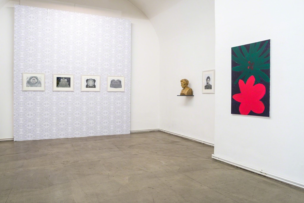 Elisabeth Penker, Tamuna Sirbiladze, Exhibition Charim Galerie Wien, Urban Diary, 2015 Elisabeth Penker, Tamuna Sirbiladze, Exhibition Charim Galerie Wien, Urban Diary, 2015