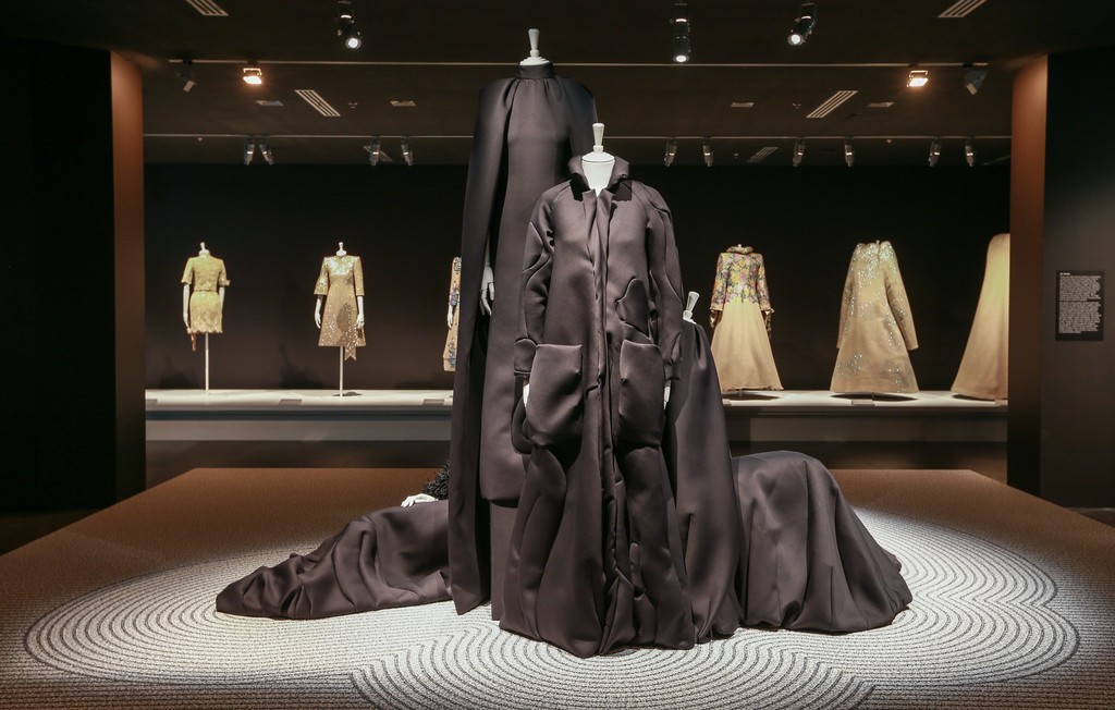 Installation view of Viktor&Rolf: Fashion Artists at the National Gallery of Victoria (2016). Photo: Wayne Taylor Installation view of Viktor&Rolf: Fashion Artists at the National Gallery of Victoria (2016). Photo: Wayne Taylor