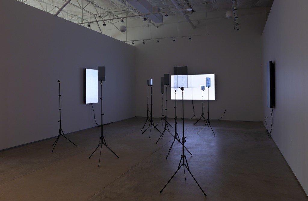 Emmanuel Van der Auwera, VideoSculpture XX (World's 6th Sense), installation view, 2019 Emmanuel Van der Auwera, VideoSculpture XX (World's 6th Sense), installation view, 2019