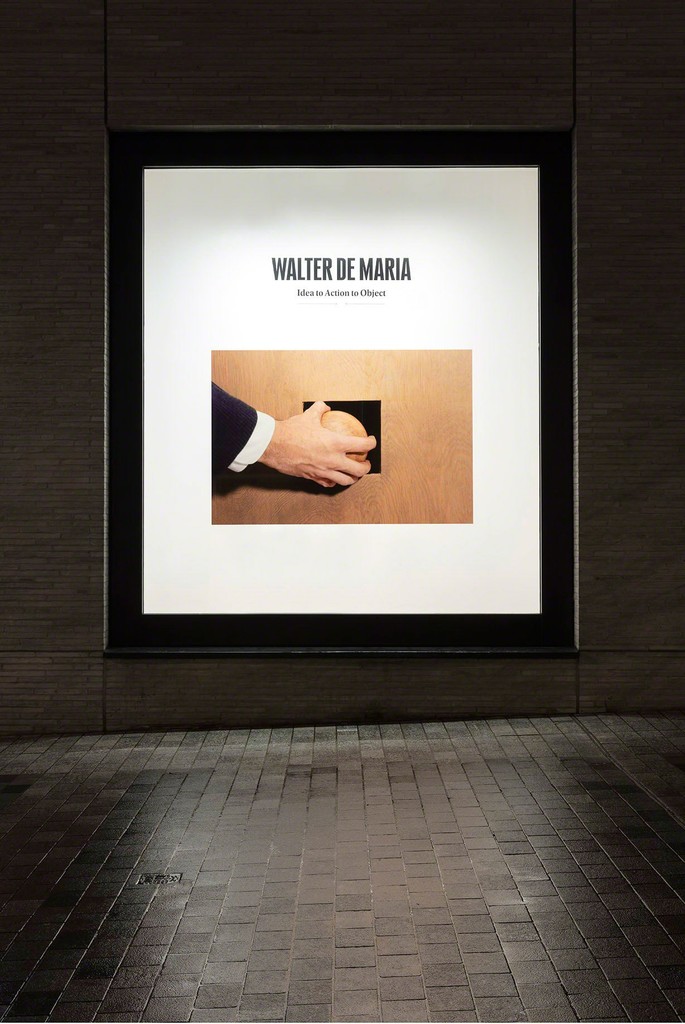 Artwork © Estate of Walter De Maria. Photo: Lucy Dawkins. Courtesy Gagosian. Artwork © Estate of Walter De Maria. Photo: Lucy Dawkins. Courtesy Gagosian.