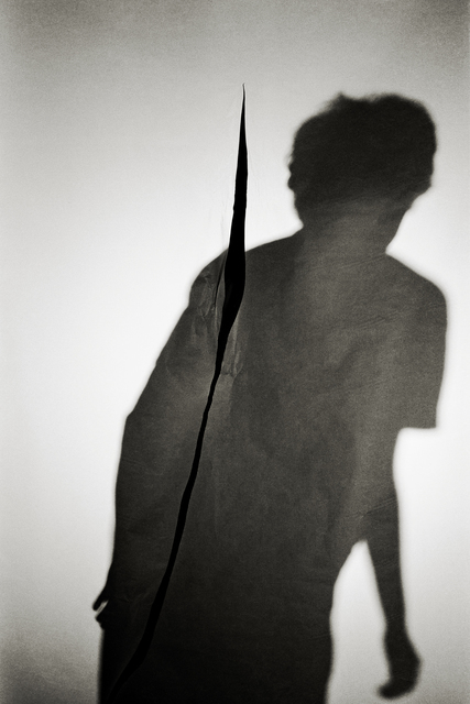 Helena Almeida, ‘Dentro de mim | Inside of me’, 1980, Galeria Filomena Soares