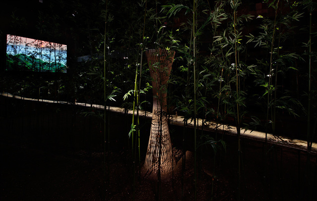 DMZ Project <夢의 庭園 / Dreaming of Earth> Installation view
Photo by Taedong Kim
Image provided by Kukje Gallery
DMZ Project <夢의 庭園 / Dreaming of Earth> Installation view
Photo by Taedong Kim
Image provided by Kukje Gallery