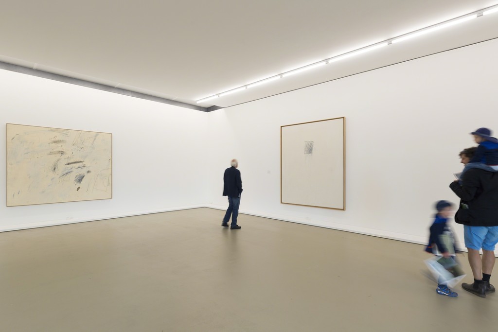 Installation view of "Cy Twombly – Painting & Sculpture" at Kunstmuseum Basel. Photo credit: Kunstmuseum Basel, Julian Salinas Installation view of "Cy Twombly – Painting & Sculpture" at Kunstmuseum Basel. Photo credit: Kunstmuseum Basel, Julian Salinas