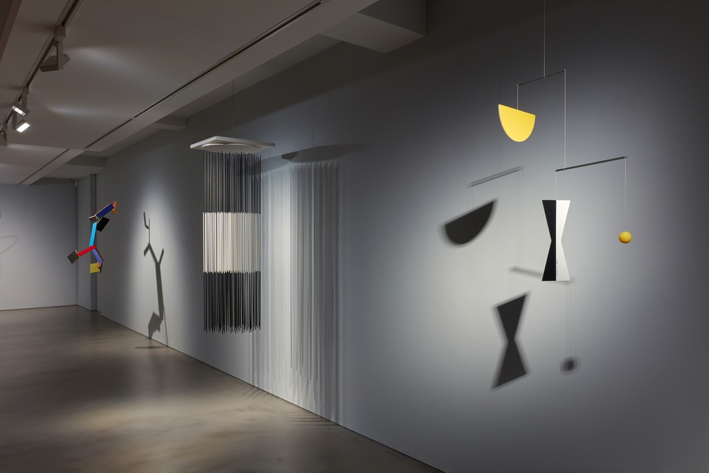 Suspension, Installation view at Olivier Malingue, October 2018.
Photo: Luke A. Walker for Olivier Malingue Ltd. Suspension, Installation view at Olivier Malingue, October 2018.
Photo: Luke A. Walker for Olivier Malingue Ltd.