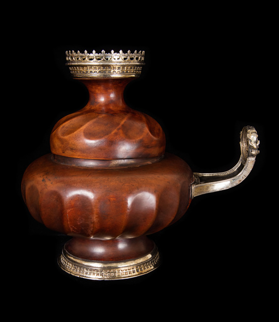goblet with lid