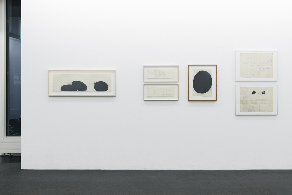 Gary Kuehn »Black Paintings« Photo: Wolfgang Stahl Gary Kuehn »Black Paintings« Photo: Wolfgang Stahl