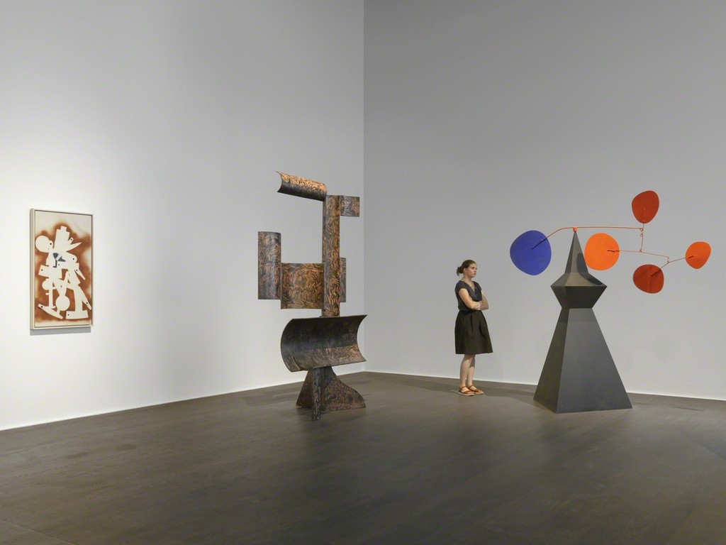Installation view, Alexander Calder / David Smith, Hauser & Wirth, Zürich, 12 June – 16 September 2017. © 2017 Calder Foundation, New York / Artists Rights Society (ARS), New York; © 2017 David Smith Estate Installation view, Alexander Calder / David Smith, Hauser & Wirth, Zürich, 12 June – 16 September 2017. © 2017 Calder Foundation, New York / Artists Rights Society (ARS), New York; © 2017 David Smith Estate
