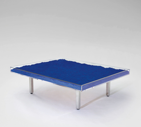 “Table bleue”
