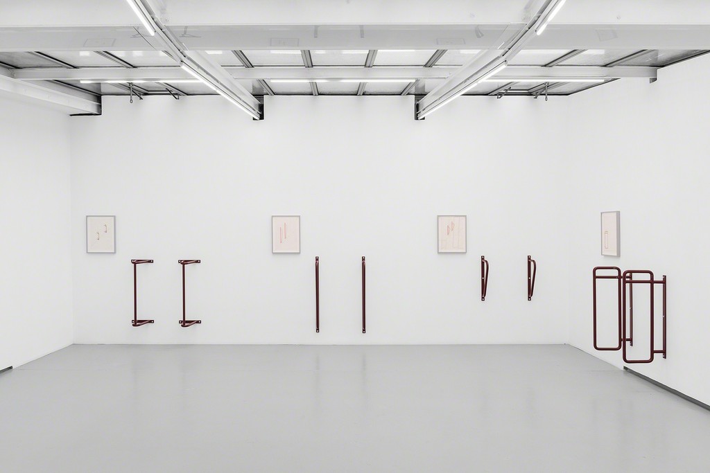 Exhibition view “n x 2 modules” Valentin,
Paris, France, 2017.
© Photo: Grégory Copitet / Courtesy of the artist and Valentin, Paris. Exhibition view “n x 2 modules” Valentin,
Paris, France, 2017.
© Photo: Grégory Copitet / Courtesy of the artist and Valentin, Paris.