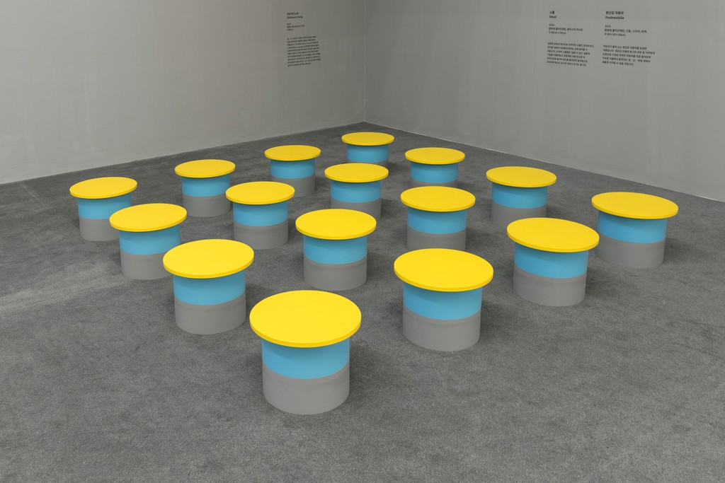 Hong Seung-Hye in Point·Line·Plane at the Buk Seoul Museum of Art installation view. Image provided by Kukje Gallery. Hong Seung-Hye in Point·Line·Plane at the Buk Seoul Museum of Art installation view. Image provided by Kukje Gallery.