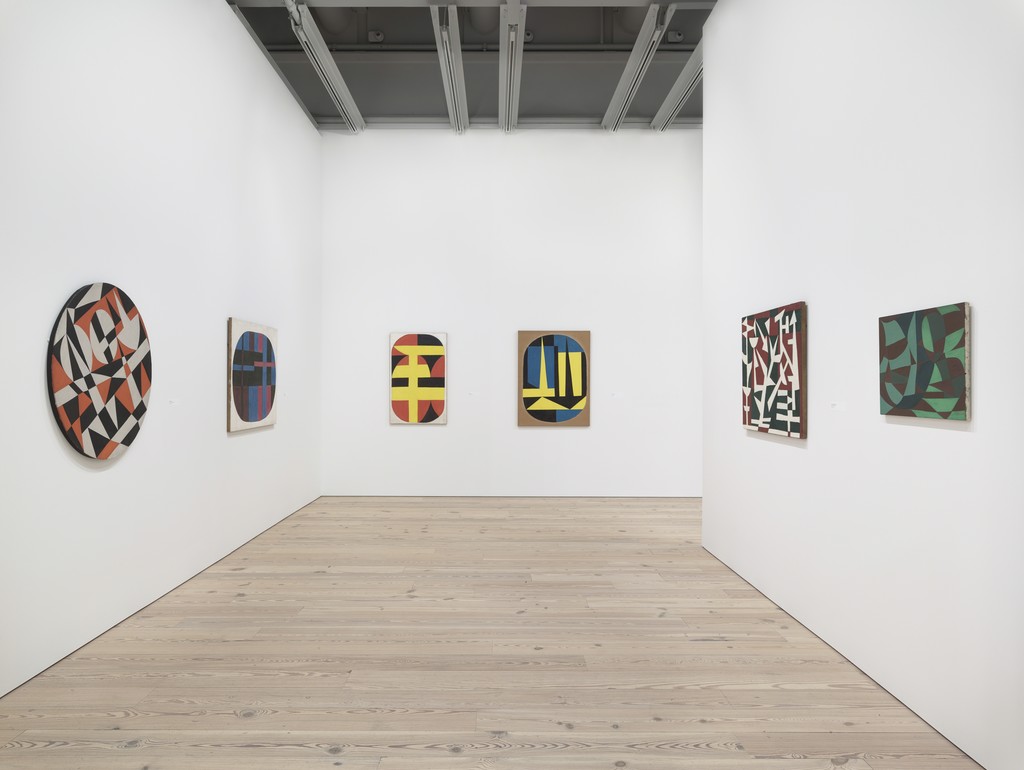 Installation view of Carmen Herrera: Lines of Sight (Whitney Museum of American Art, New York, September 16, 2016—January 2, 2017). Photography by Ronald Amstutz Installation view of Carmen Herrera: Lines of Sight (Whitney Museum of American Art, New York, September 16, 2016—January 2, 2017). Photography by Ronald Amstutz