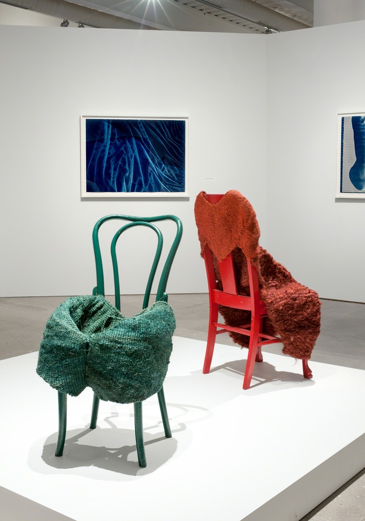 Barbara Kasten: Stages, 2015, installation view, Institute of Contemporary Art, University of Pennsylvania. Photo: Constance Mensh. Barbara Kasten: Stages, 2015, installation view, Institute of Contemporary Art, University of Pennsylvania. Photo: Constance Mensh.