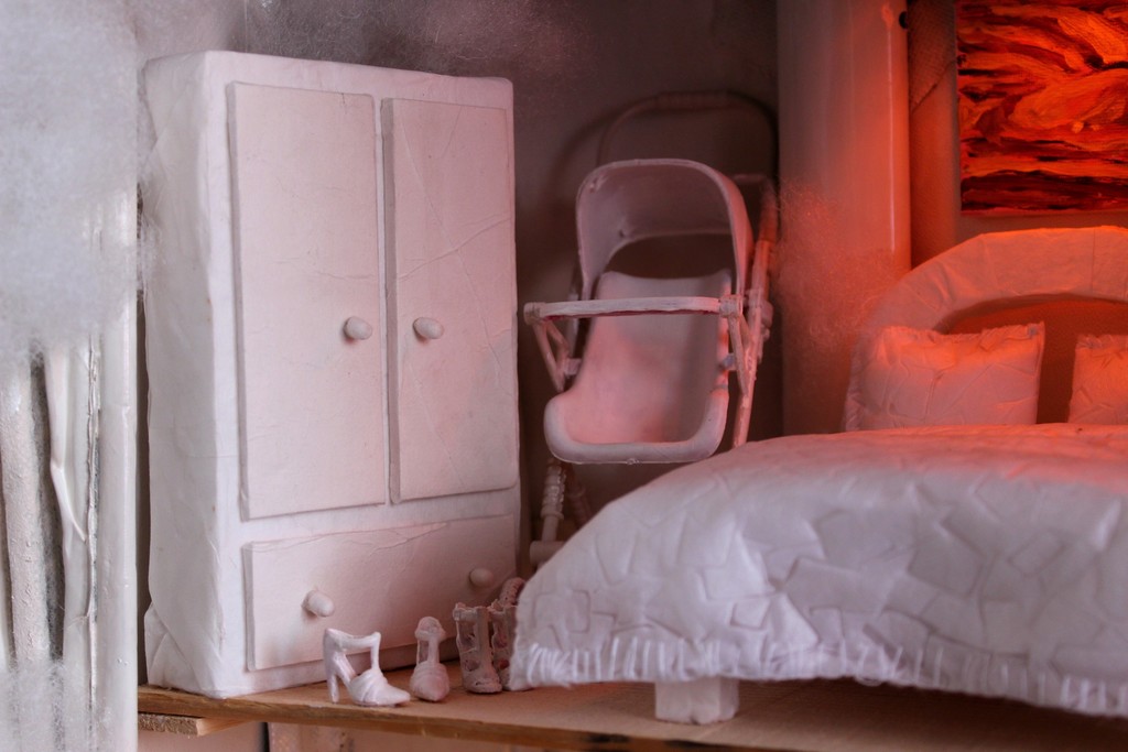 Cloudy Accommodation: In this work, the artist reflects her thoughts of what we carry with us when we leave our original homeland whether the reason of leaving is compulsory or optional. She questions what are the important things that we carry in our suitcase: Is it only our memories? Or our physical and moral world in which we lived in? Or is it the dream that we seek for? (Detail Image) Cloudy Accommodation: In this work, the artist reflects her thoughts of what we carry with us when we leave our original homeland whether the reason of leaving is compulsory or optional. She questions what are the important things that we carry in our suitcase: Is it only our memories? Or our physical and moral world in which we lived in? Or is it the dream that we seek for? (Detail Image)