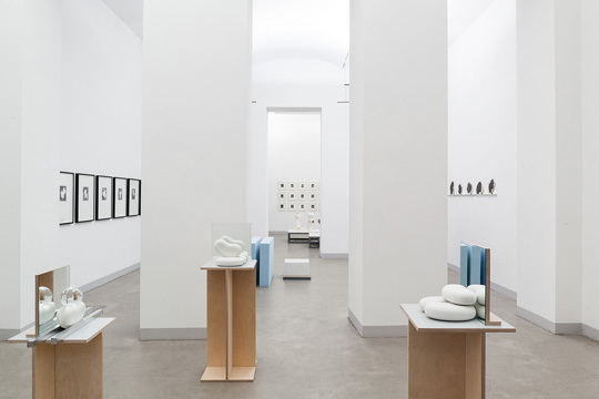 Bernhard Hosa »... LIKE A PHANTOM LIMB ...«
Exhibition view, Gallery Raum mit Lich, Photo © Christoph Fuchs Bernhard Hosa »... LIKE A PHANTOM LIMB ...«
Exhibition view, Gallery Raum mit Lich, Photo © Christoph Fuchs