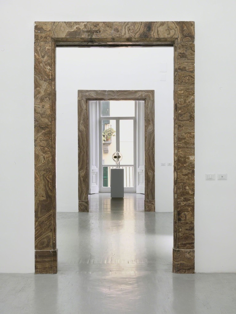 Darren Almond - as details - partial view of the exhibition - April 2014 - Galleria Alfonso Artiaco, Napoli Darren Almond - as details - partial view of the exhibition - April 2014 - Galleria Alfonso Artiaco, Napoli