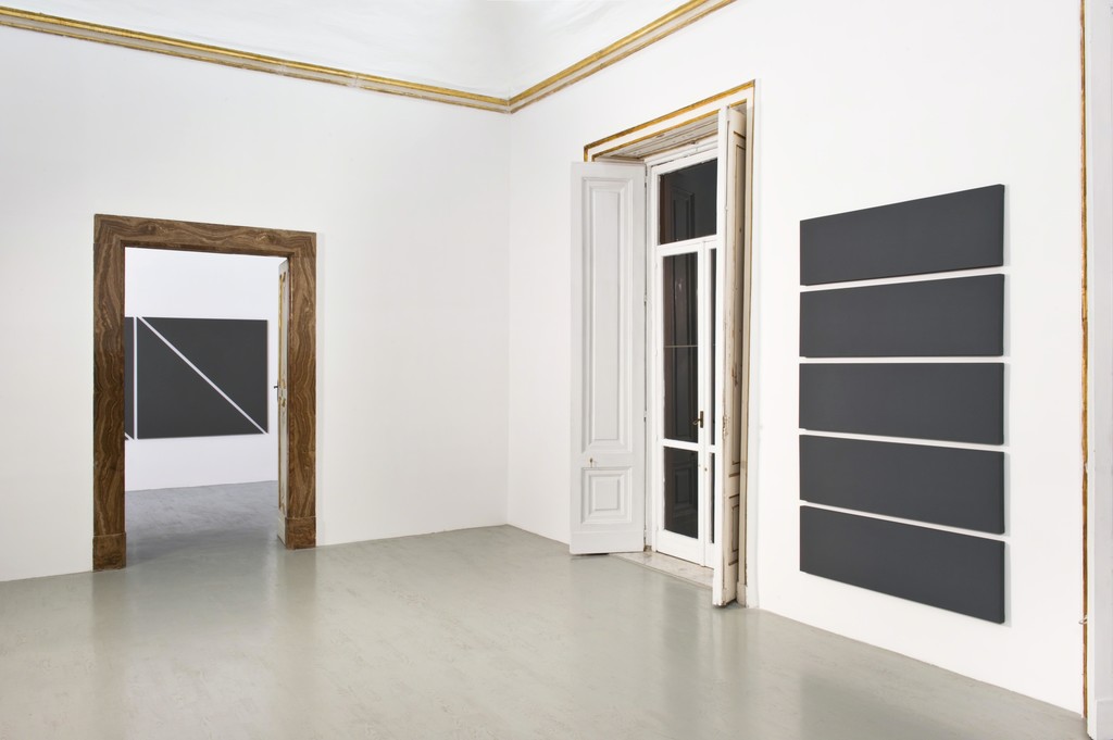 Alan Charlton - partial view of the exhibition - February 2013 - Galleria Alfonso Artiaco, Napoli Alan Charlton - partial view of the exhibition - February 2013 - Galleria Alfonso Artiaco, Napoli