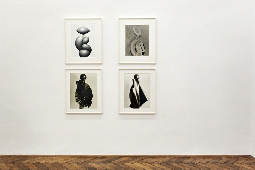 exhibition view: Tina Lechner, Galerie Hubert Winter, Vienna exhibition view: Tina Lechner, Galerie Hubert Winter, Vienna
