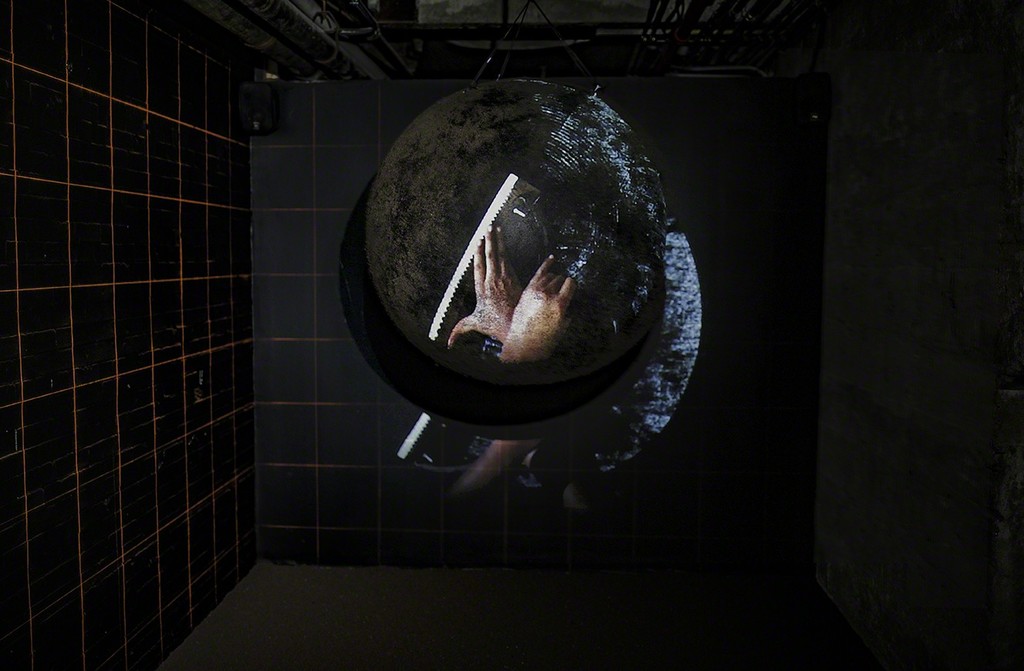 Ariel René Jackson, Its Extended Remnant, 2019, installation view, In Practice: Other Objects, SculptureCenter, New York, 2019. Courtesy the artist. Photo: Chauncey Velasco and Ariel René Jackson Ariel René Jackson, Its Extended Remnant, 2019, installation view, In Practice: Other Objects, SculptureCenter, New York, 2019. Courtesy the artist. Photo: Chauncey Velasco and Ariel René Jackson