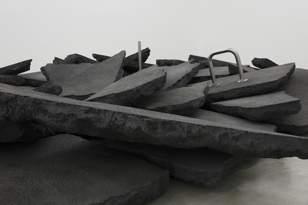View of the exhibition at Perrotin, Paris
© Elmgreen & Dragset / ADAGP, Paris, 2018
Photo: Claire Dorn
View of the exhibition at Perrotin, Paris
© Elmgreen & Dragset / ADAGP, Paris, 2018
Photo: Claire Dorn
