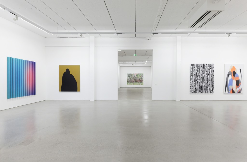 Installation view Behlau/Loesch GOOD MORNING, HALLO. Photo by Dotgain.info © the artists & G2 Kunsthalle, Leipzig. Installation view Behlau/Loesch GOOD MORNING, HALLO. Photo by Dotgain.info © the artists & G2 Kunsthalle, Leipzig.